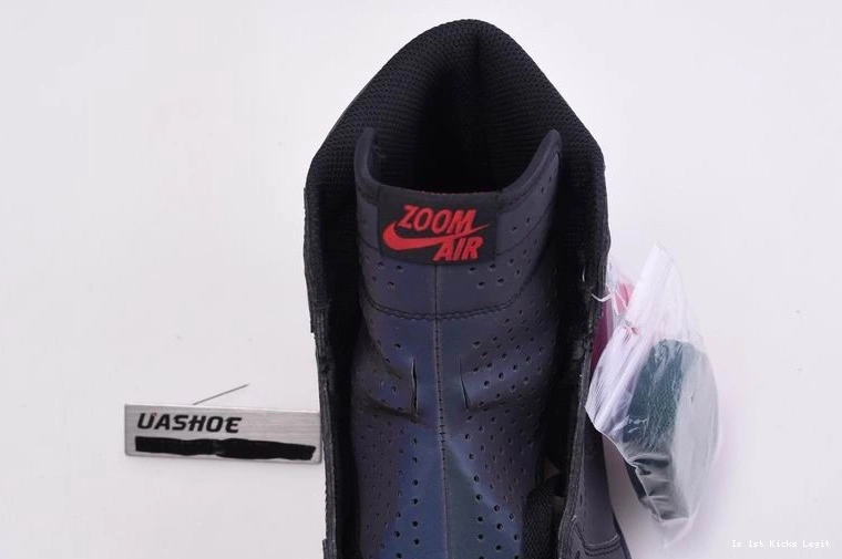 Zoom BV0006-900  1 High Jordan Retro Fearless 0331